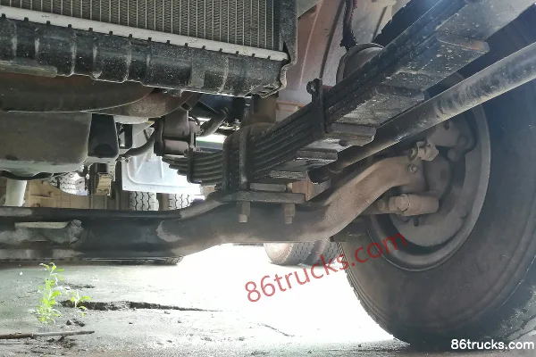 FAW Jiefang Hu VH 160 ch 4X2(6 roues) camion léger à plateau fermé 5,16 m Châssis (3) | 86Trucks