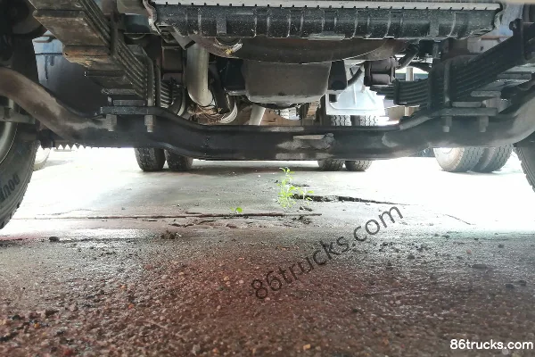 FAW Jiefang Hu VH 160 ch 4X2(6 roues) camion léger à plateau fermé 5,16 m Châssis (1) | 86Trucks