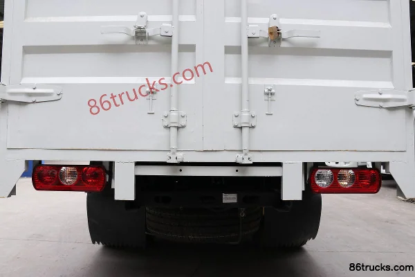 Yuejin Fuxing S100V 116 hp 4X2(6 wheels) 3.02m double-row van truck (hydraulic brake) Body (3) | 86Trucks
