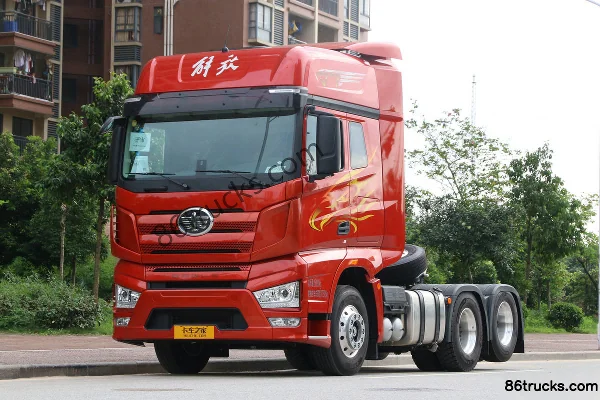 FAW Jiefang J7 Heavy Truck 550 hp 6X2R AMT Automatic Tractor Truck Exterior (3) | 86Trucks