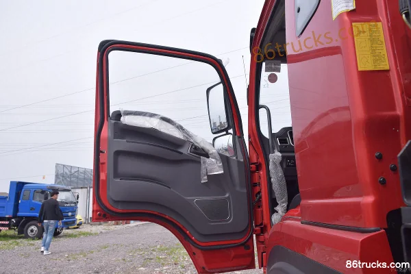 Yuejin Kaituo T700 160hp 4X2(6 wheels) 6.5m dump truck Cab (1) | 86Trucks