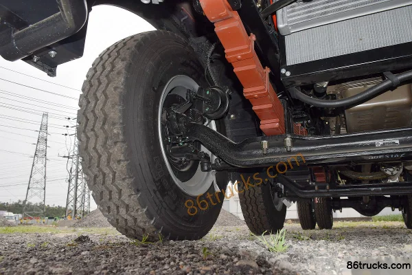 Yuejin Kaituo T700 160hp 4X2(6 wheels) 6.5m dump truck Chassis (2) | 86Trucks