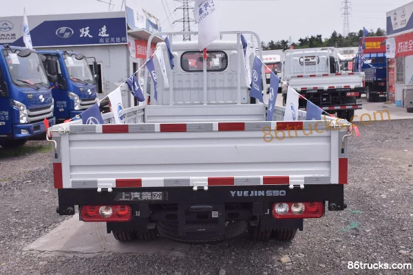 Yuejin Xiaofuxing S50 1,5 L 110 ch 4X2(6 roues) essence camion porteur à ridelles 3,36 m cabine simple (empattement 2650) Carrosserie (2)
