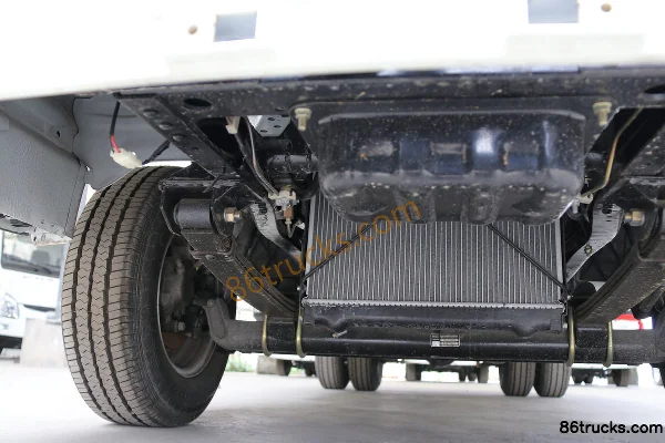 Yuejin Xiaofuxing S50Q 1.3L 87hp 4X2(6 wheels) Gasoline 2.93m One-and-a-half Row Flatbed Truck (Dual Rear Wheels) (Transmission: MR70) Chass