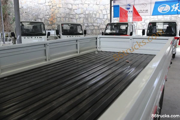 Yuejin Xiaofuxing S50Q 1.3L 87hp 4X2(6 wheels) Gasoline 2.93m One-and-a-half Row Flatbed Truck (Dual Rear Wheels) (Transmission: MR70) Body