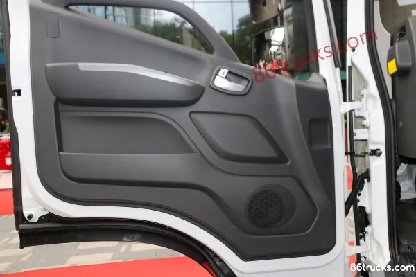 Foton Aumark S1 Zhiying Zhixiang Edition 131hp 4X2(6 wheels) 4.14m Single Row Van Light Truck (China VI) Cab (3) | 86Trucks