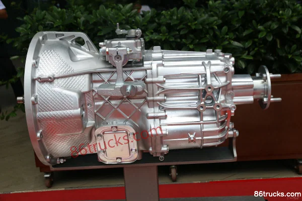 ZF Ecolite 6S500 6 vitesses boîte de vitesses manuelle Extérieur (2) | 86Trucks