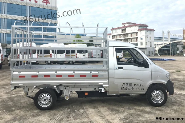 Yanlong Auto 2,5 T 2,41 m micro camion à ridelles 100% électrique 41,11 kWh 4X2(6 roues) Extérieur (2) | 86Trucks