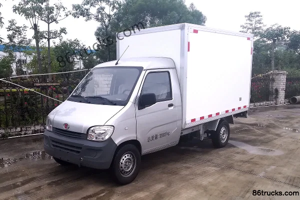 Yanlong Auto 2.5T 2.75m pure electric box micro truck 41.11kWh 4X2(6 wheels) Exterior (3) | 86Trucks