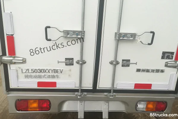 Yanlong Auto 2.5T 2.75m pure electric box micro truck 41.11kWh 4X2(6 wheels) Cab (2) | 86Trucks