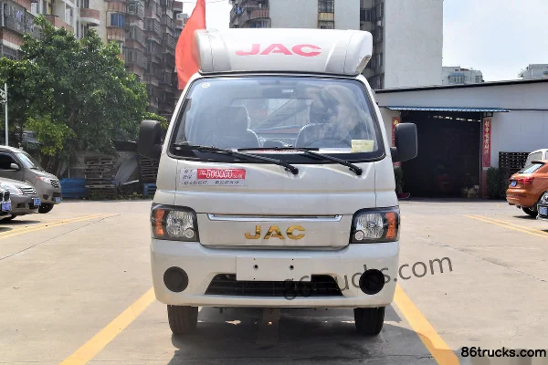JAC Kaida X5 version prestige 1,5 L 110 ch 4X2(6 roues) mini camion porteur à ridelles 3,5 m cabine simple Extérieur (2) | 86Trucks