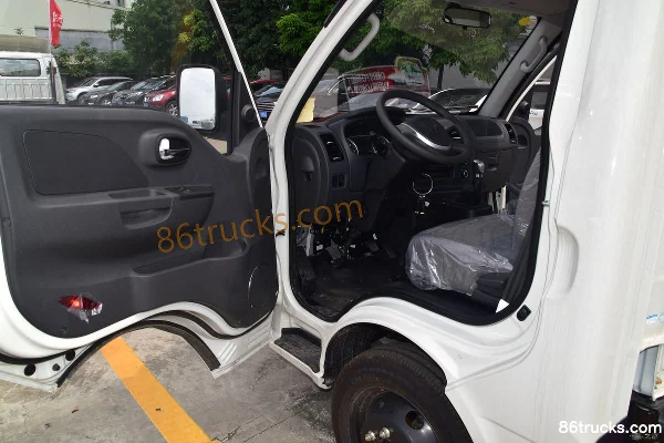 JAC Kaida X5 version prestige 1,5 L 110 ch 4X2(6 roues) mini camion porteur à ridelles 3,5 m cabine simple (1) | 86Trucks