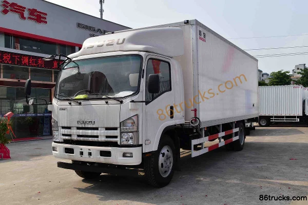 Isuzu 700P 190 hp 4X2(6 wheels) 5.653m single-row van cargo truck Exterior (3) | 86Trucks