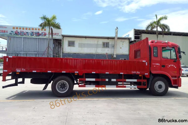 JAC Gallop K5L camion moyen 180ch 4X2(6 roues) 6,8m plateau porteur (pont arrière 9T) Extérieur (2) | 86Trucks