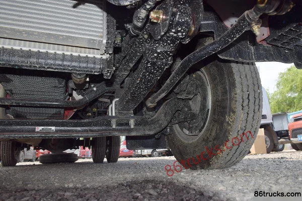 Foton Aumark S1 Series Zhiying Edition 131hp 4X2(6 wheels) 3.8m crew cab van light truck Chassis (3) | 86Trucks