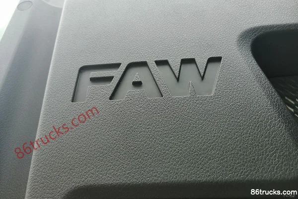 FAW Jiefang Qingdao JH6 heavy truck 375 hp 6X4(10 wheels) 5.6m dump truck Cab (2) | 86Trucks