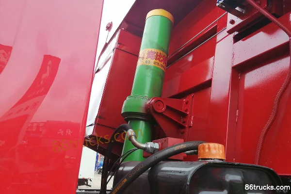Dongfeng Liuqi New Chenglong M3 185 hp 6X2(8 wheels) 5m dump truck Body (3) | 86Trucks