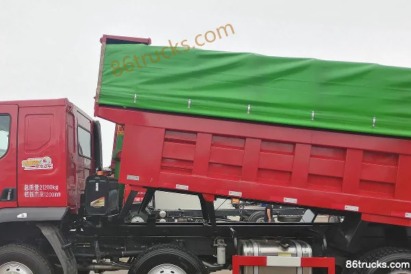 Dongfeng Liuqi New Chenglong M3 185 hp 6X2(8 wheels) 5m dump truck Body (1) | 86Trucks