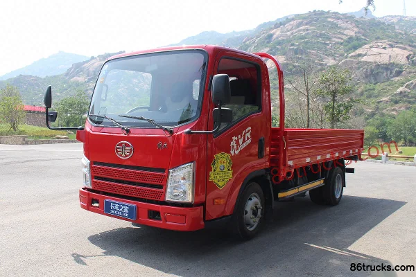 FAW Jiefang HuVR 130hp 4X2(6 wheels) 4.2m Single Row Flatbed Light Truck Exterior (3) | 86Trucks