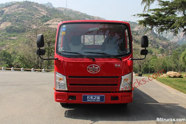 FAW Jiefang HuVR 130hp 4X2(6 wheels) 4.2m Single Row Flatbed Light Truck Exterior (2) | 86Trucks