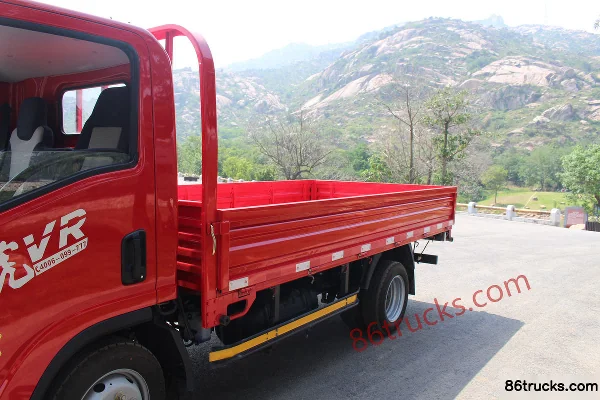 FAW Jiefang HuVR 130hp 4X2(6 wheels) 4.2m Single Row Flatbed Light Truck Body (1) | 86Trucks