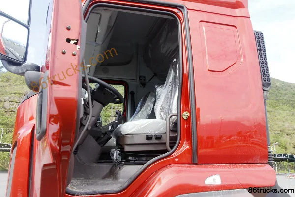 Dongfeng Liuqi Chenglong H5 Heavy Truck 270 hp 6X2(8 wheels) 9.7m Flatbed Cargo Truck (China VI) Cab (1) | 86Trucks