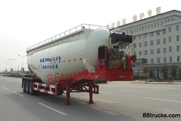 CIMC Huajun 37-cu.m Bulk Cement Transport Semi-Trailer (Rated Load 26 tons) Exterior