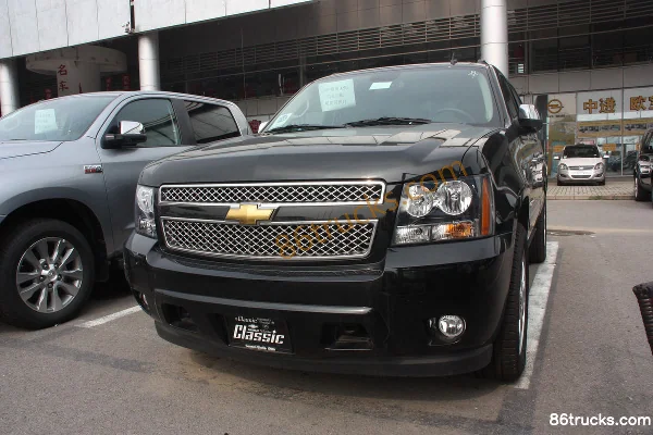 2011 Chevrolet Avalanche 5.3L Gasoline 4WD Double Cab Pickup (2) | 86Trucks