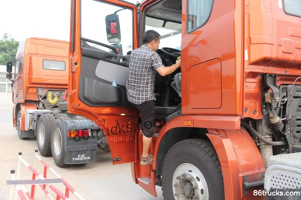 Union Truck U380 380 ch 6X4(10 roues) tracteur routier Cabine (2) | 86Trucks
