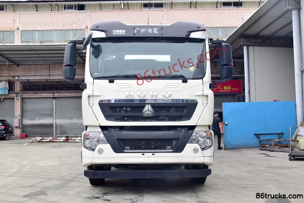 Sinotruk HOWO T5G 340 hp 6X4(10 wheels) 5.99m³ Concrete Mixer Truck Exterior (2) | 86Trucks