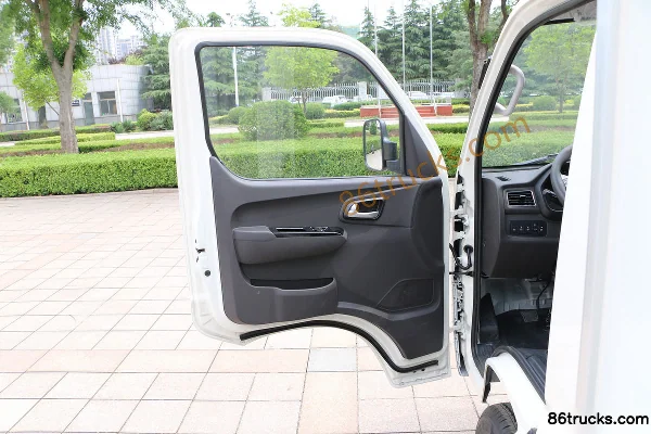 Foton Xiangling M1 1.5L 115hp 4X2(6 wheels) Gasoline 3.1m single-row box micro truck (China VI) Cab (1) | 86Trucks