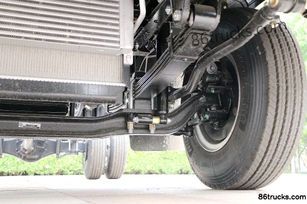 Foton Times Linghang 6 156 hp 4X2(6 wheels) 4.165 m single-row van light truck Chassis (3) | 86Trucks