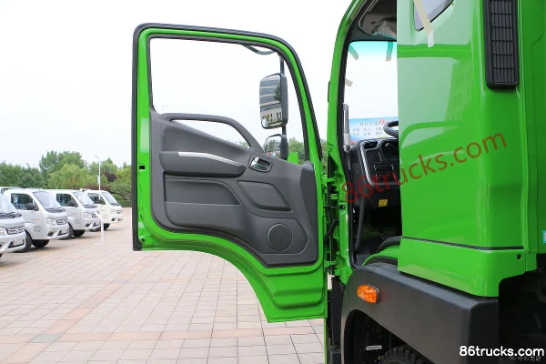 Foton ES5 210ch 6X2(8 roues) 5.2m camion benne Cabine (1) | 86Trucks
