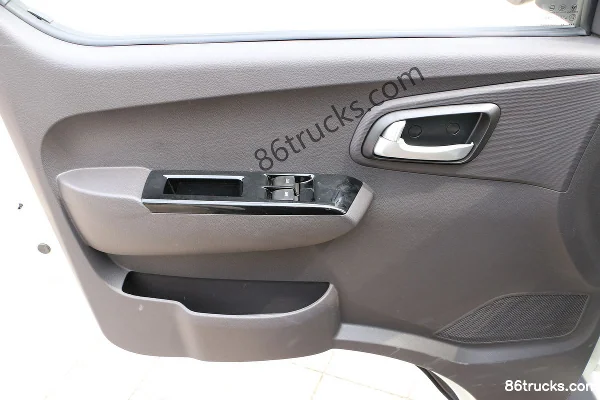 Foton Xiangling M2 1.5L 112hp 4X2(6 wheels) Gasoline/CNG 3.3m single-row van mini truck Cab (2) | 86Trucks