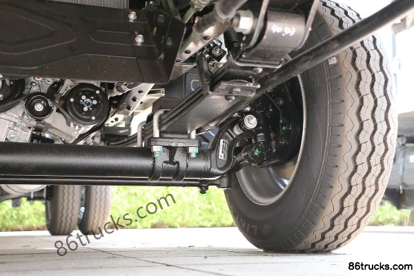 Foton Xiangling M2 1.5L 112hp 4X2(6 wheels) Gasoline/CNG 3.3m single-row van mini truck Chassis (3) | 86Trucks