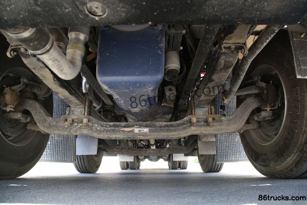XCMG Hanfeng G7 400 ch 8X4(12 roues) 9,5 m camion porteur pour bétail Châssis (1) | 86Trucks