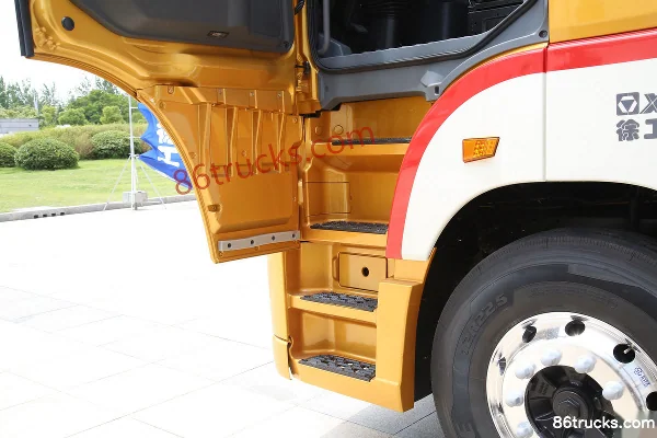 XCMG Hanfeng G9 550hp 6X4(10 wheels) tractor truck (hydraulic retarder) Cab (3) | 86Trucks