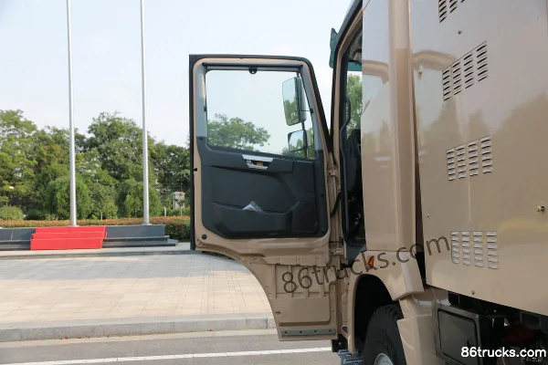 XCMG E700 8X4(12 wheels) 5.6m Electric Dump Truck Cab (1) | 86Trucks