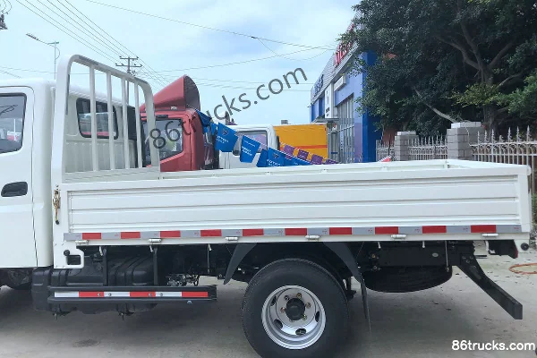 Foton Times M2 110 hp 4X2(6 wheels) 3.22m double-row flatbed light truck Body (2) | 86Trucks