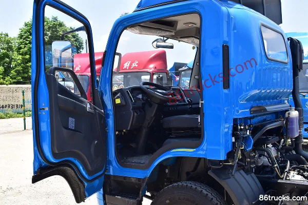 FAW Jiefang J6F 2020 City Edition 160hp 4X2(6 wheels) 4.16m single-row box light truck Cab (1) | 86Trucks