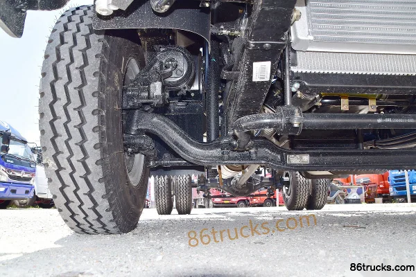 FAW Jiefang J6F 2020 City Edition 160hp 4X2(6 wheels) 4.16m single-row box light truck Chassis (2) | 86Trucks
