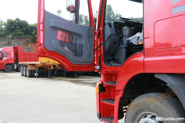 SAIC Hongyan Genlyon M100 Heavy Truck 390 hp 6X2(8 wheels) Tractor Truck (Flat Top) Cab (2) | 86Trucks