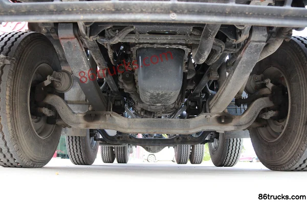 SAIC Hongyan Genlyon M100 Heavy Truck 390 hp 6X2(8 wheels) Tractor Truck (Flat Top) Chassis (1) | 86Trucks