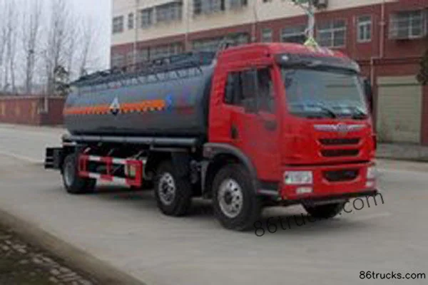 Chengliwei Chengliwei FAW Jiefang Qingdao chassis liquid transport truck