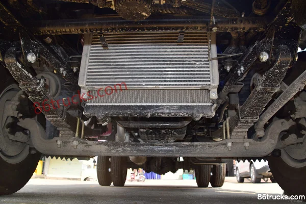 JAC Kangling H6 156 ch 4X2(6 roues) camion léger à ridelles à cabine simple 4,18 m Châssis (1) | 86Trucks