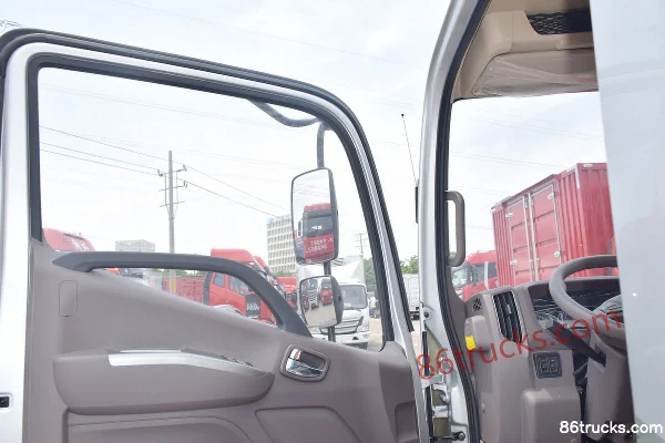 Foton Aumark S1 Series Smart Edition 131 hp 4X2(6 wheels) 4.17m Single Row Flatbed Light Truck (WLY 5-Speed) Cab (3) | 86Trucks