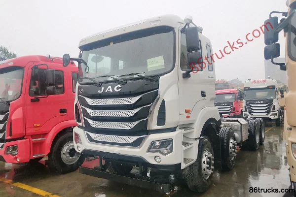 JAC Gallop K5W 336 hp 8X4(12 wheels) 7.4 cubic meter Concrete Mixer Truck Exterior (2) | 86Trucks