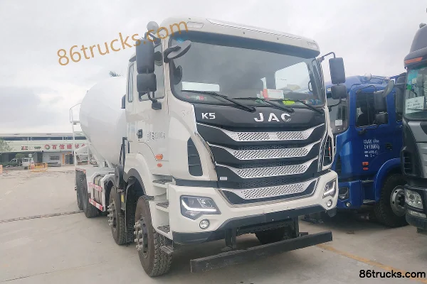 JAC Gallop K5W 336 hp 8X4(12 wheels) 7.4 cubic meter Concrete Mixer Truck Exterior