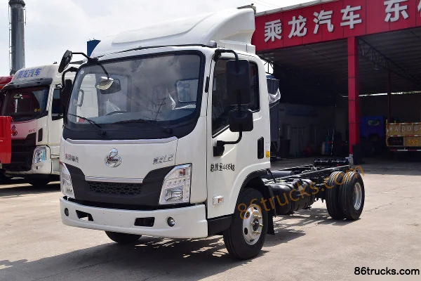 Dongfeng Liuqi Chenglong L2 127hp 4X2(6 wheels) 4.165m Single Row Box Truck Light Truck Exterior (3) | 86Trucks