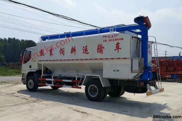 Dongfeng Liuqi New Chenglong M3 180hp 4X2(6 wheels) bulk feed transport truck (Chengliwei brand) Exterior (2) | 86Trucks